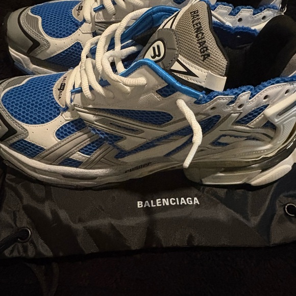 Balenciaga Men's Blue Sneaker